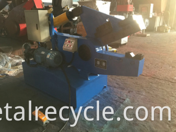 CCD-63 Catalytic Muffler Cutting Machine Decanner